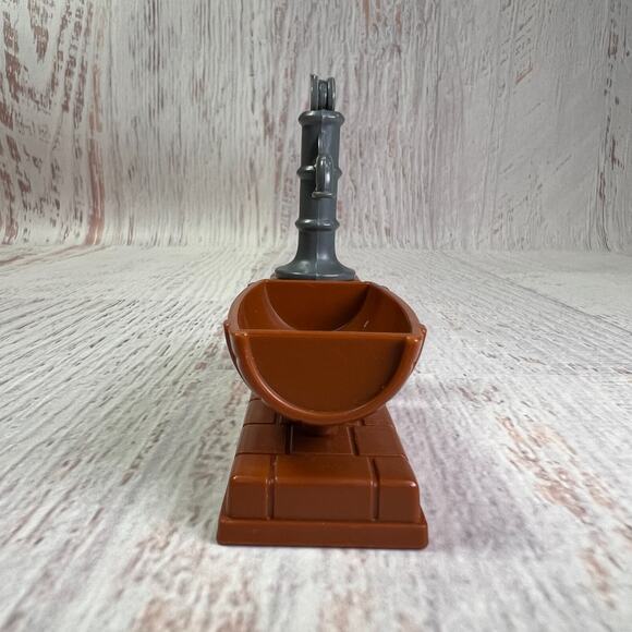 Vintage Style Mini Water Pump Brick Base Brown Trough Plastic Horse Toy FLAW - Picture 9 of 12